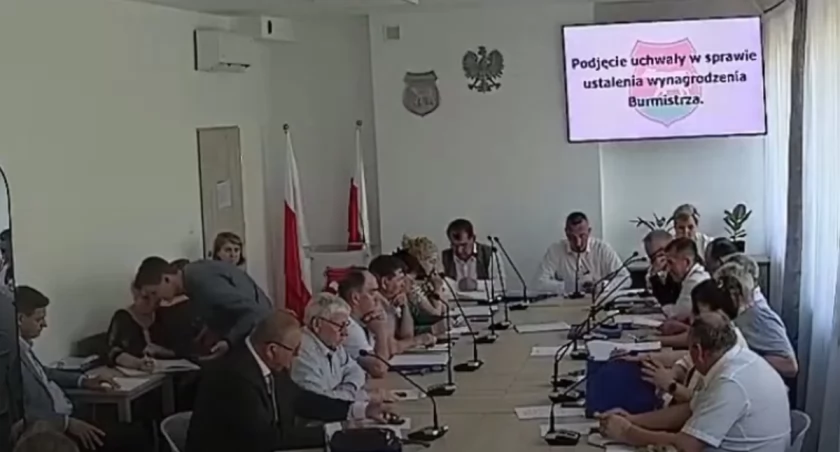 SCREEN Z TRANSMICJI SESJI W KOSOWIE LACKIM