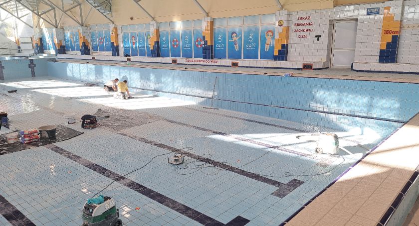 Który burmistrz złożył wniosek o pieniądze na basen? Karakula czy Kublik?