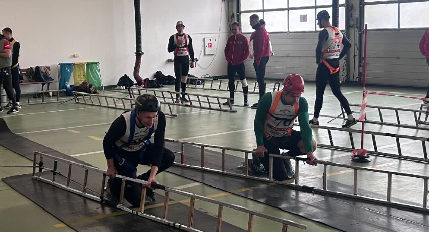 Strażacy z całej Polski rywalizowali w turnieju drabin hakowych