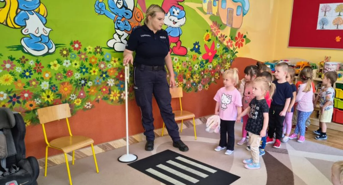 Edukacja, Przedszkolaki zdobyły cenną wiedzę bezpieczeństwie - zdjęcie, fotografia