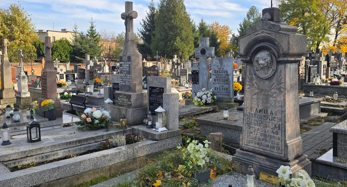 Sokołowskie Powązki. Spacerem po cmentarzu przy ul. Szopena w Sokołowie Podlaskim.