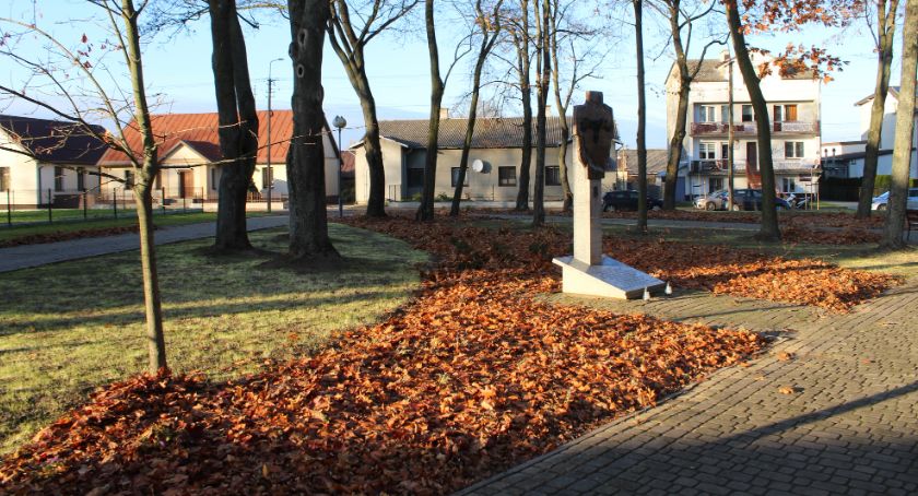 Zakończyła się rewitalizacja parku w Jabłonnie Lackiej