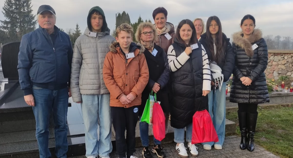 Kwesta na ratowanie zabytkowych nagrobków na sterdyńskiej nekropolii jeszcze trwa