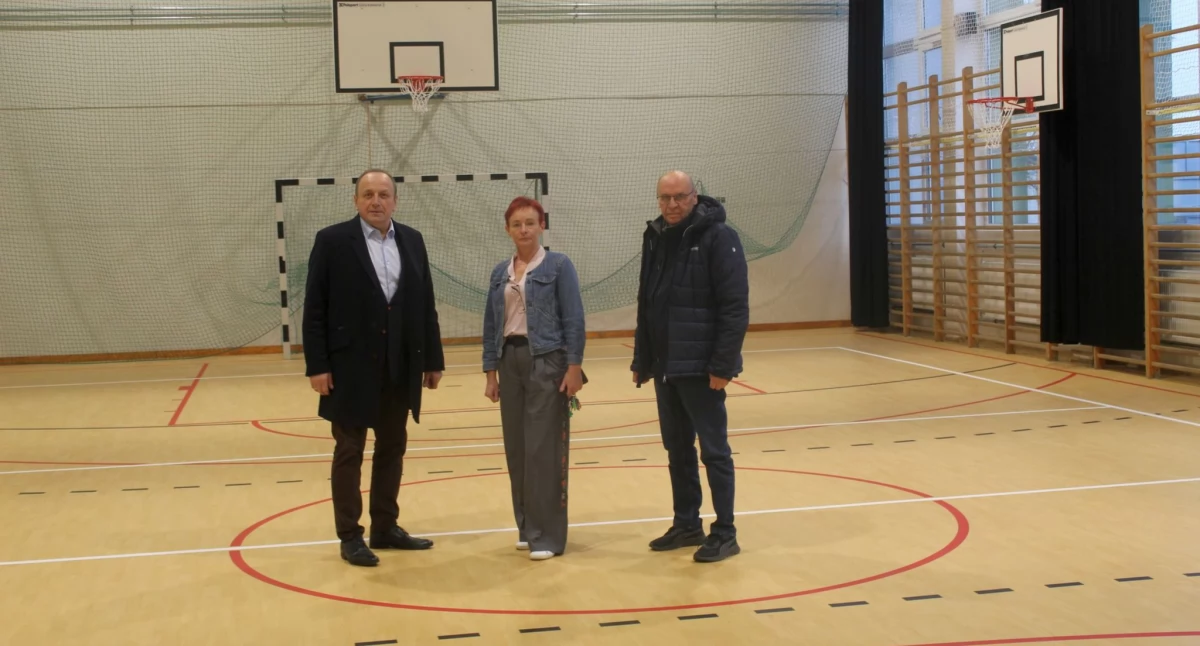 Zakończył się remont dwóch sal sportowych w szkole w Jabłonnie Lackiej