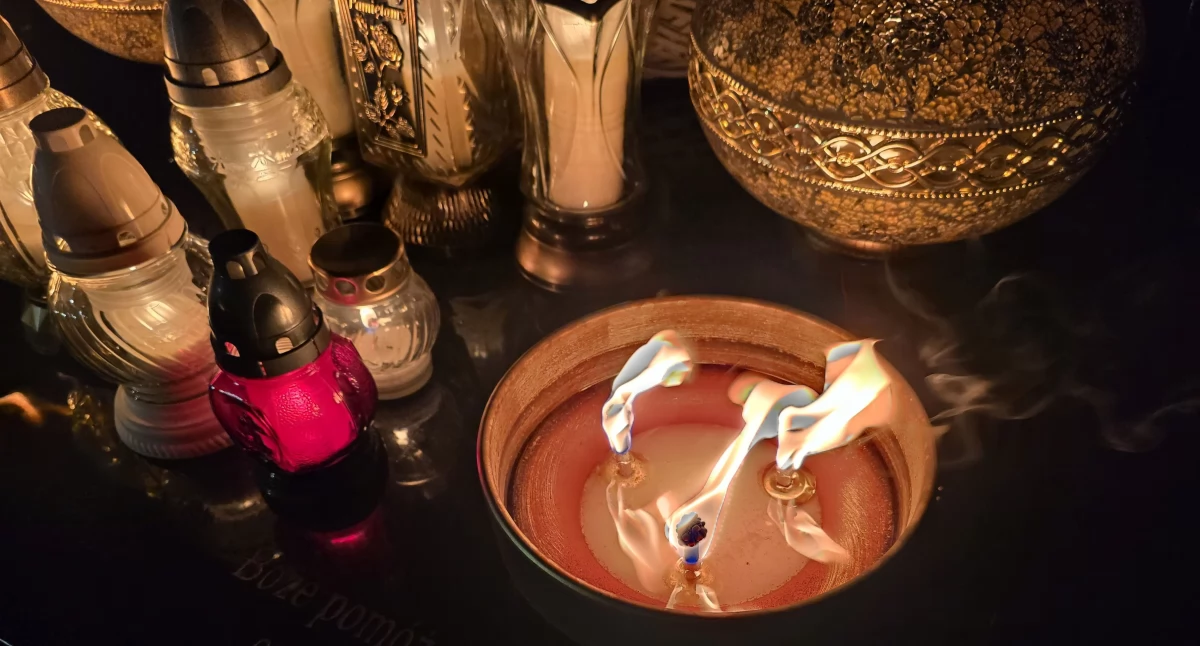 Ludzie, Odeszli grudnia) - zdjęcie, fotografia