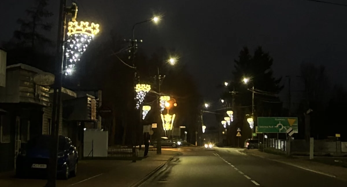 Atrakcje - Ciekawostki - Rekreacja, Jabłonna Lacka pozyskała dotację kupiła dekoracje świąteczne - zdjęcie, fotografia