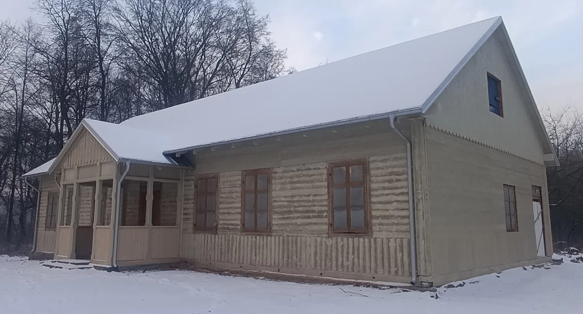 Inwestycje, Dworek Grodzisku odzyskuje dawny blask - zdjęcie, fotografia