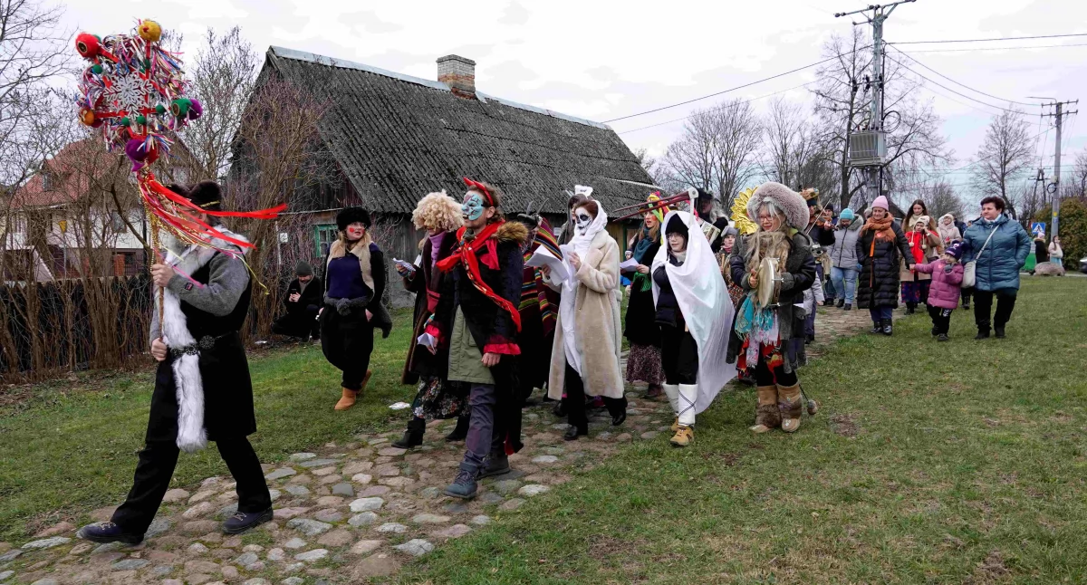 Imprezy, Zamek Liwie zaprasza Karnawałowy Korowód tradycyjne świętowanie zapustów - zdjęcie, fotografia