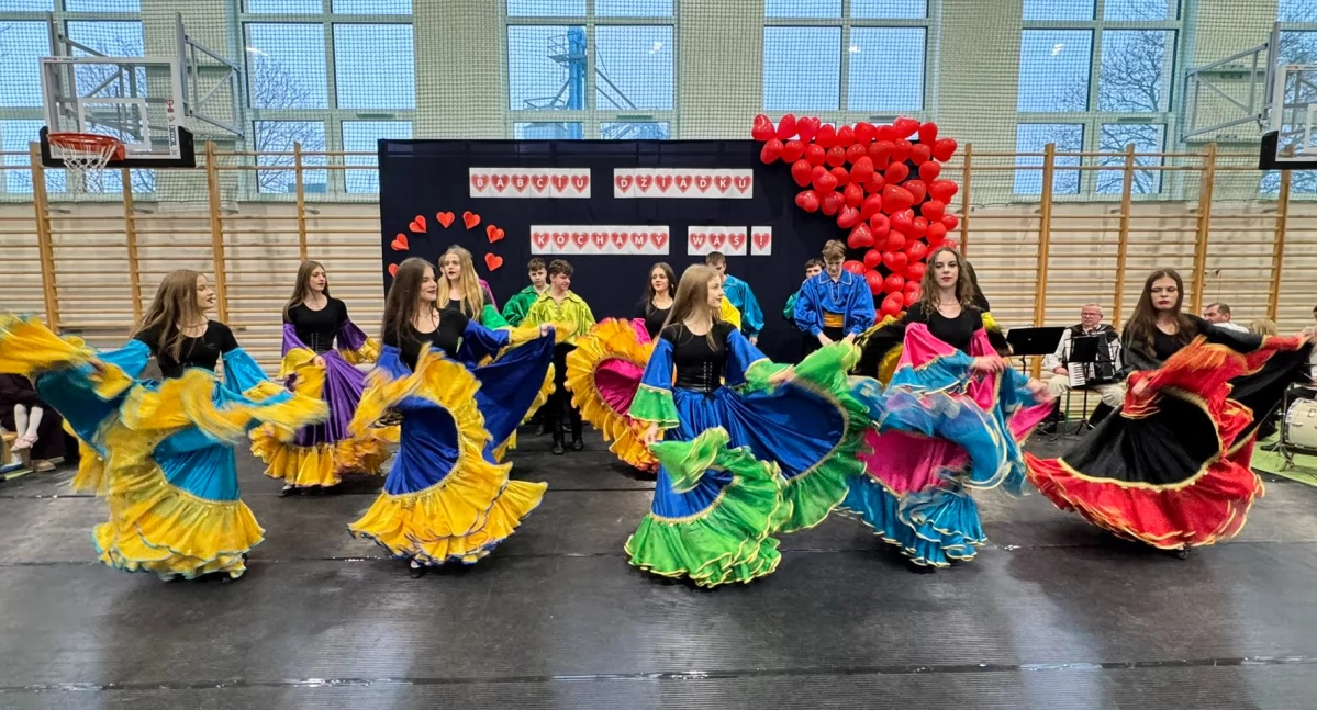 Święta i obchody, Dzień Babci Dziadka świętowali zespołem „Sokołowianie” - zdjęcie, fotografia