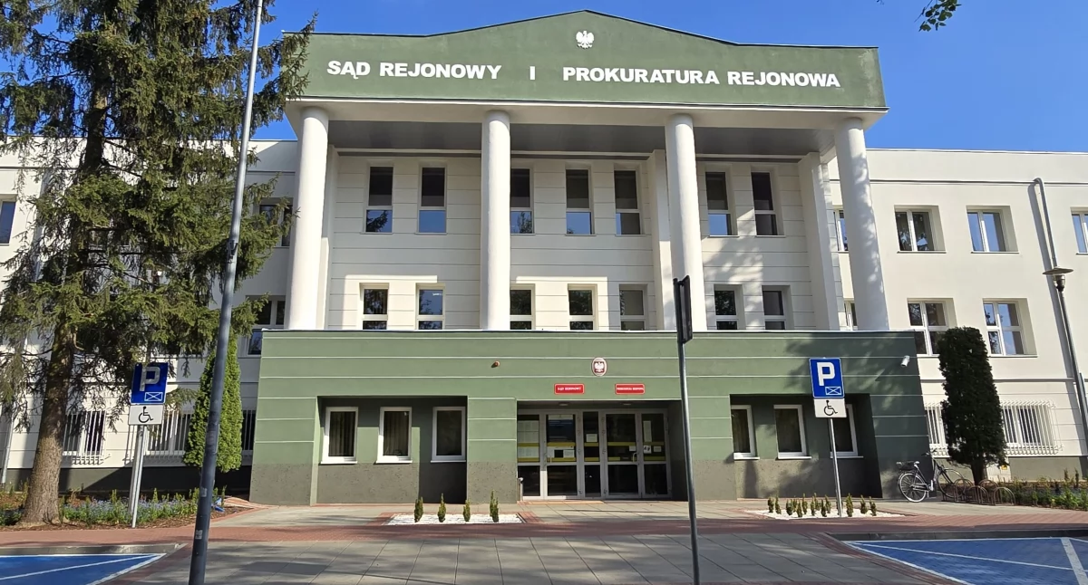 Kronika kryminalna, latek dostał dożywotni zakaz prowadzenia pojazdów załamanie przepisów - zdjęcie, fotografia