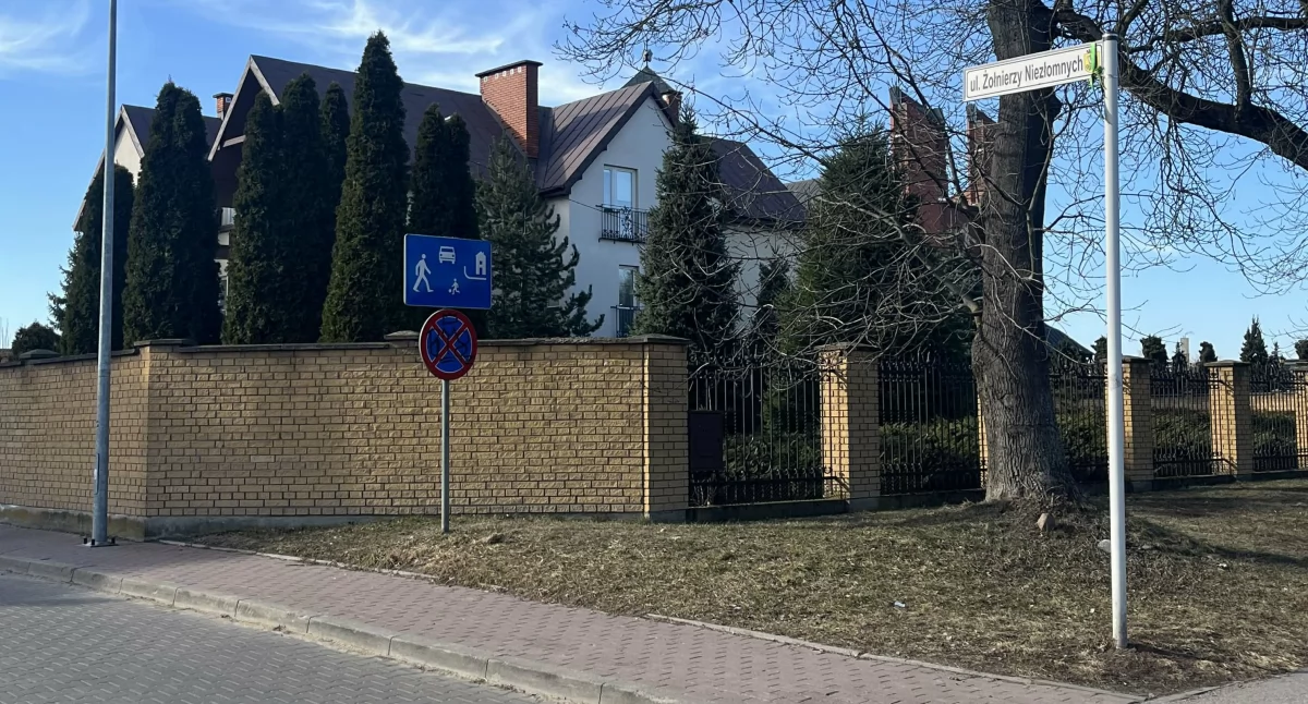 Sprawy urzędowe, Młoda Lewica zmienić nazwę ulicy Żołnierzy Niezłomnych Sokołowie Podlaskim! - zdjęcie, fotografia