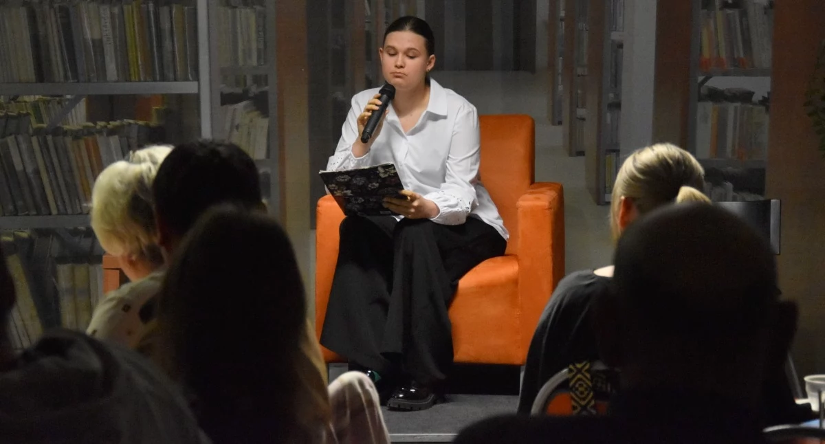 Publikacje - wydawnictwa, Recytacje gwiazdami czyli sokołowska Poezji - zdjęcie, fotografia