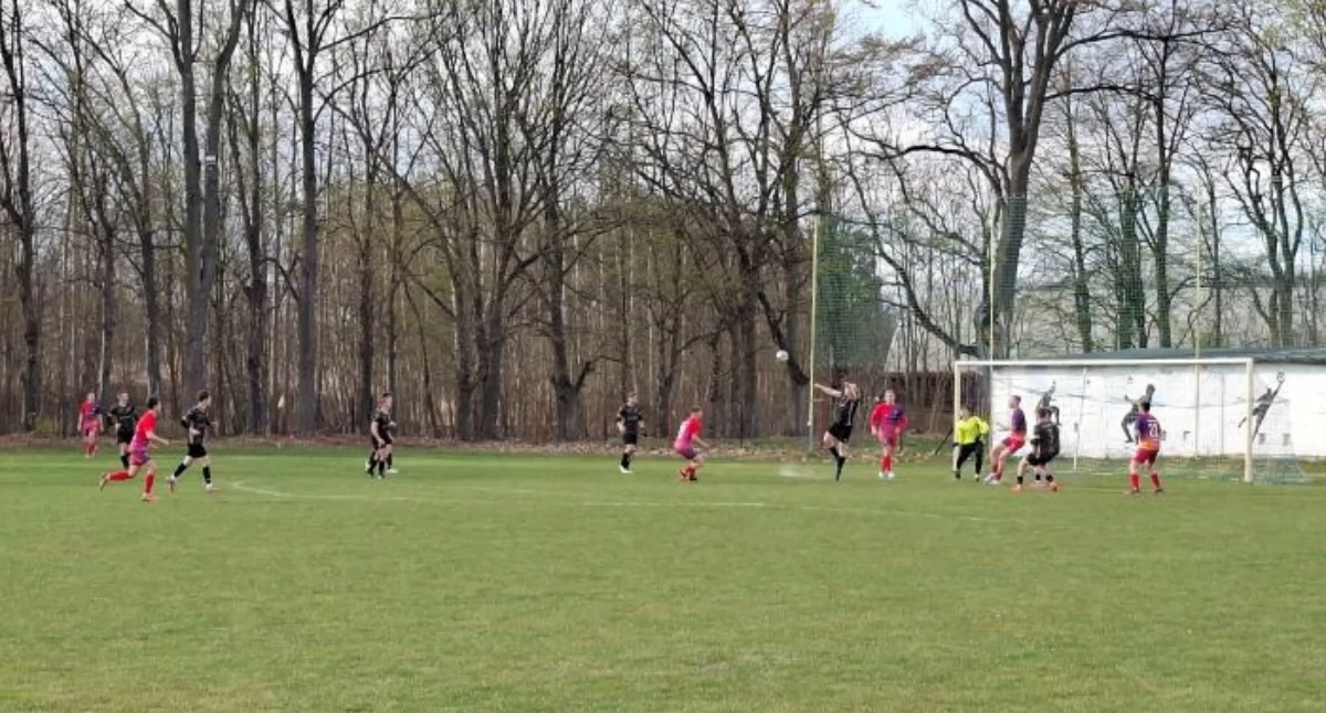 Piłka nożna, Nieudany weekend Zorzy - zdjęcie, fotografia