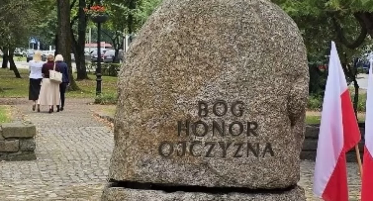 Święta i obchody, Petycja władz niech chcemy oglądać Waszych zdjęć chcemy świętować razem Wami! - zdjęcie, fotografia