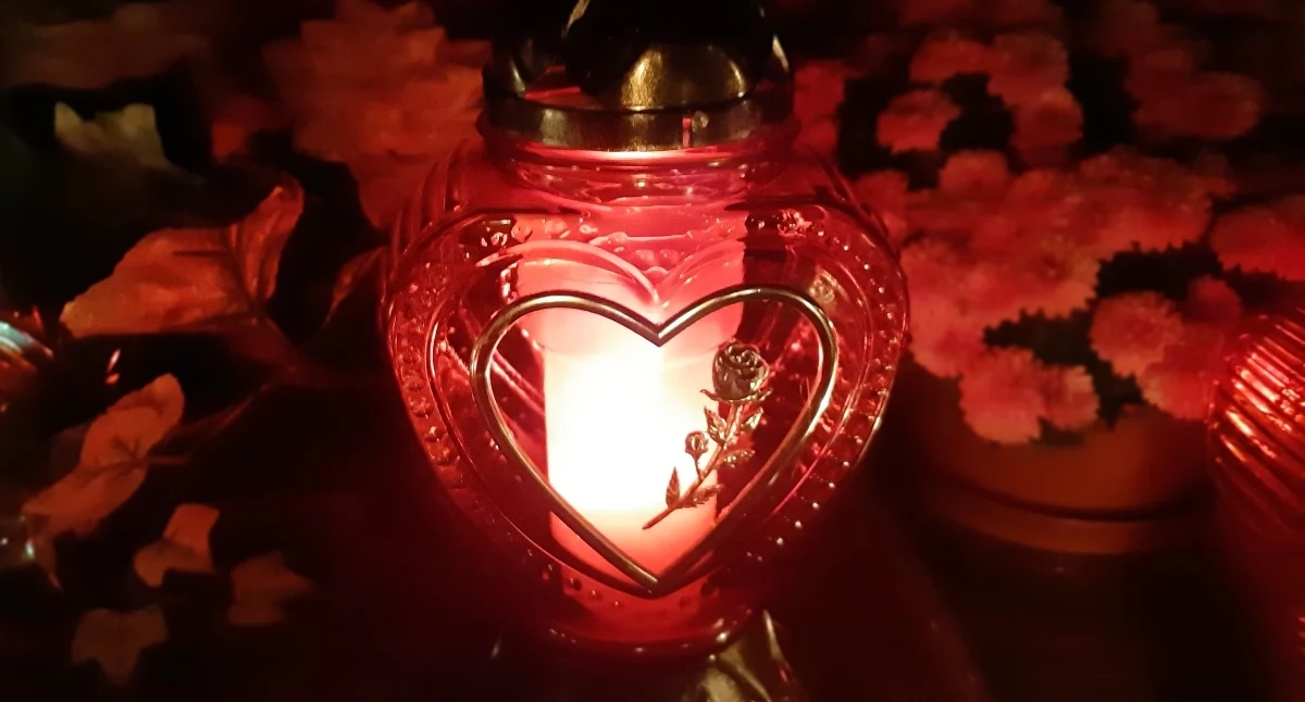 Ludzie, Odeszli kwietnia) - zdjęcie, fotografia