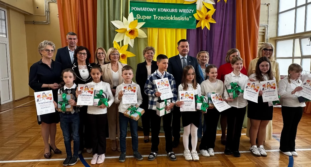 Edukacja, Uczniowie szkół walczyli tytuł „Super Trzecioklasisty” - zdjęcie, fotografia