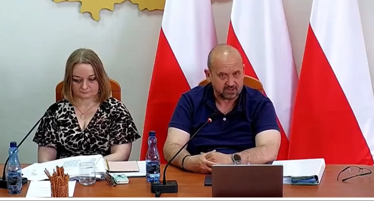 Ochrona zdrowia, Ponad pięć godzin debatowano sytuacji sokołowskiego szpitala [Zobacz nagranie] - zdjęcie, fotografia