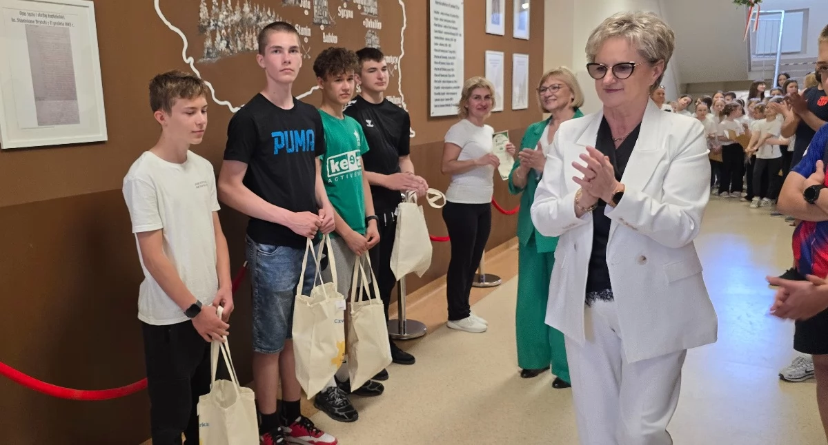 Edukacja, Rowerowi Śladami Księdza Brzóski spotkanie „Czwórce” - zdjęcie, fotografia