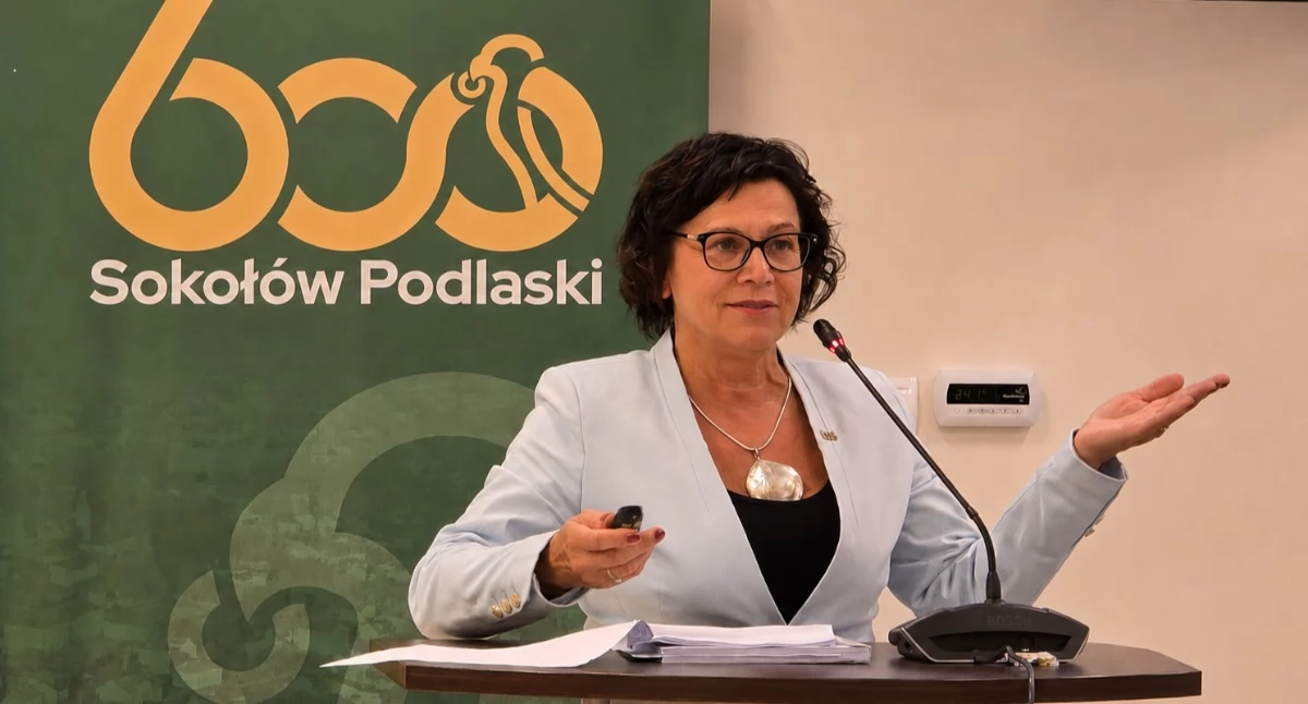 Radni i rady samorządowe, Burmistrz Sokołowa wotum zaufania absolutorium Iwona Kublik była ciężka praca - zdjęcie, fotografia