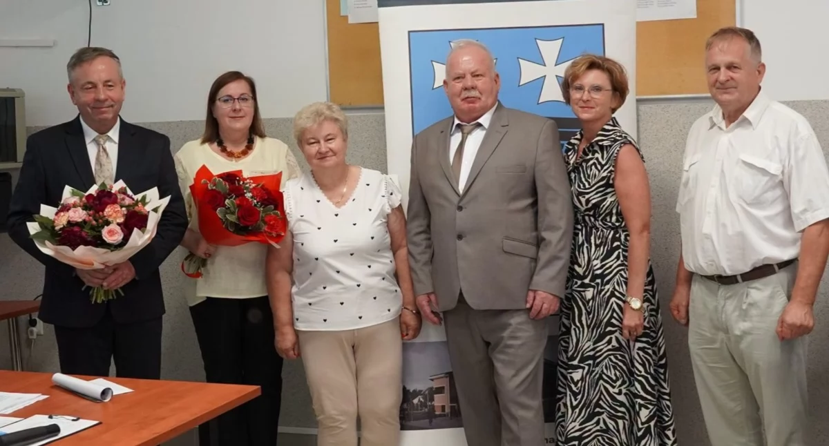 Radni i rady samorządowe, Gmina Bielany wszyscy wotum zaufania absolutorium wójta Zbigniewa Woźniaka - zdjęcie, fotografia
