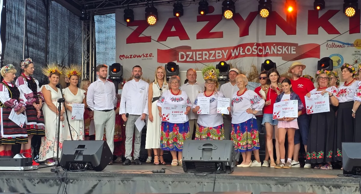 Imprezy, Zażynki pokazom dawnych zwyczajów żniwnych towarzyszył regionalny konkurs kulinarny - zdjęcie, fotografia