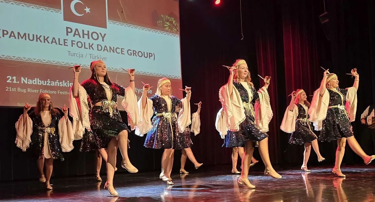 Imprezy, Turcy Włosi „Sokołowianie” scenie zainaugurowali Nadbużańskie Spotkania Folklorystyczne - zdjęcie, fotografia