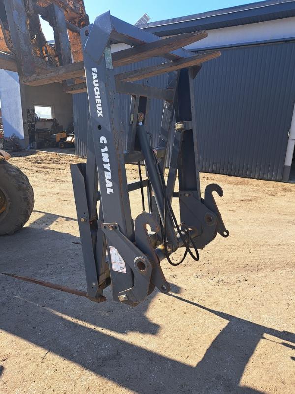 ładowacz czołowy QUICKE Massey Fergusson 955...