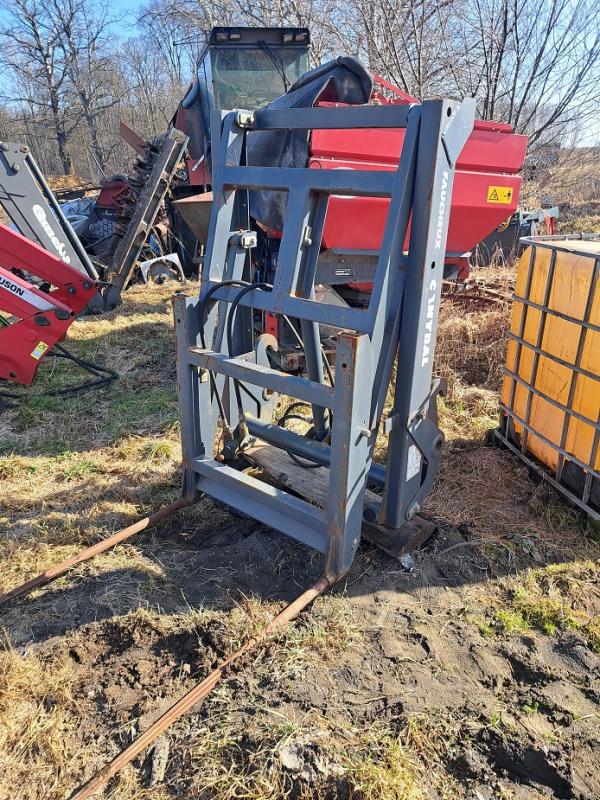 ładowacz czołowy QUICKE Massey Fergusson 955...