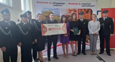 KGW i OSP z dofinansowaniem z Mazowsza. Umowy podpisano w Nowej Wsi.