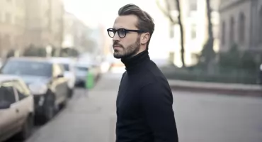 Srebrne łańcuszki męskie – elegancja, która podkreśla męskość