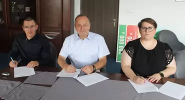 Gmina wyremontuje uczniom dwie sale sportowe