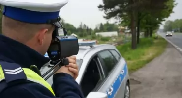 Młody kierowca stracił prawko, dostał 2 tysiące mandatu i 14 punktów karnych!