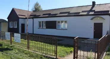 Pozyskali dotację od władz Mazowsza, świetlica ma nową elewację