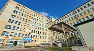 Powiaty protestują przeciwko oszczędnościom uderzającym w szpitale, m.in. na żywieniu pacjentów