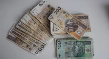 Miał pecha w piątek trzynastego. Mężczyzna stracił 37 tysięcy złotych!