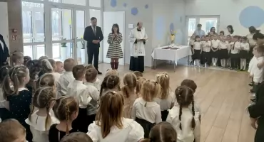 Nowoczesność z Bożym błogosławieństwem. Przedszkole w Bielanach poświęcone.