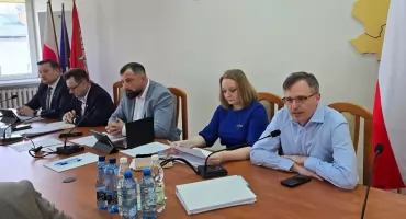 Gorąco wokół szpitala na Komisji Zdrowia. Dyrektor się nie pojawił, sytuacja finansowa SP ZOZ jest tragiczna...