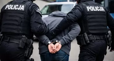 Wpadł mężczyzna poszukiwany listem gończym