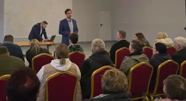 Byliśmy w Suchodole na spotkaniu w sprawie wiatraków. Emocji nie zabrakło.