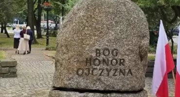 Petycja do władz: nie chcemy oglądać Waszych zdjęć, chcemy świętować razem z Wami!