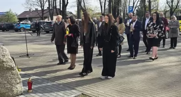 „Najważniejsze jest życie, ale jak już jest życie, to najważniejsza jest wolność”. Sokołów Podlaski w rocznicę wybuchu powstania w getcie warszawskim.