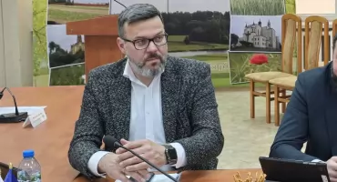 Wojewoda wygasił mandat radnego Marcina Pasika. Co z tego wynika?