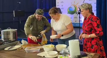 Królowała dziczyzna. Panie (i panowie) z KGW wzięli udział w warsztatach kulinarnych w Repkach.
