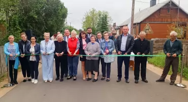Samorządowcy remontowali i otwierali, mieszkańcy się cieszą...