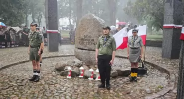 Sokołów Podlaski w strugach deszczu oddał hołd powstańcom warszawskim