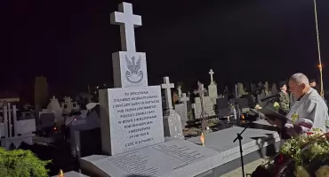 Pod Skrzeszewem młodzi ułani pomogli zmienić bieg historii... Poświęcono odnowione nagrobki tych, którzy polegli.