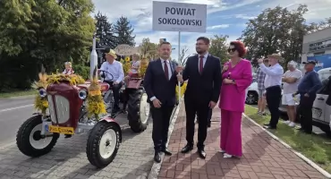 Wieniec z powiatu sokołowskiego wyróżniony na Dożynkach Wojewódzkich w Raszynie. Nagrodzono też KGW Sikory.