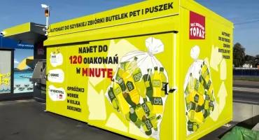 Sokołów Podlaski z nowoczesnym butelkomatem 2.0. Topaz uruchomił wyjątkową maszynę do szybkiego zwrotu opakowań.